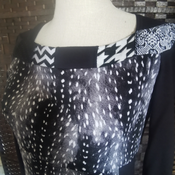 Ladies dress - Picture 2 of 4